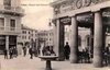 Pedrocchi e sfondo piazza Cavour